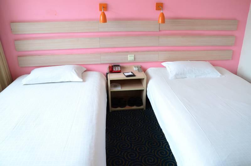 Zhongzhou Hotel - Jingu Road ลั่วหยาง ภายนอก รูปภาพ